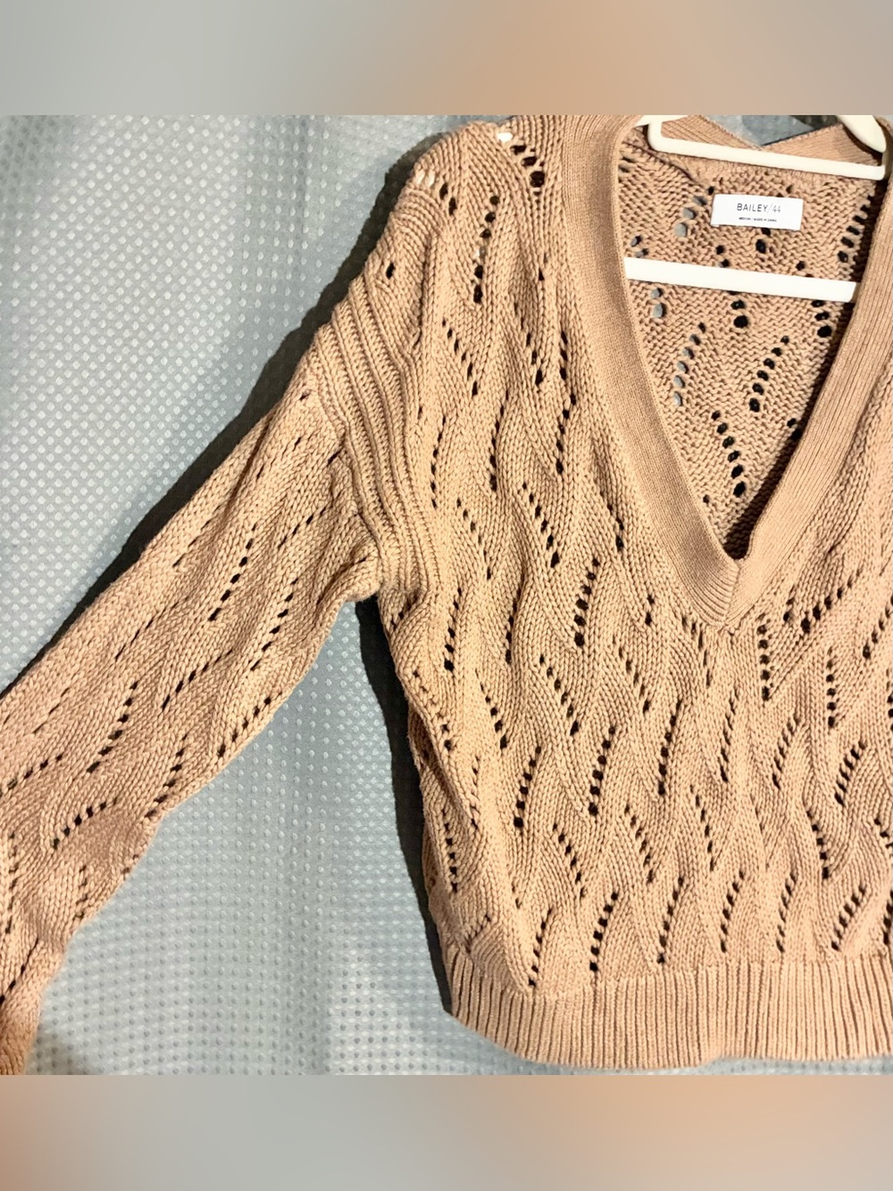 Bailey 44 V-Neck Open Knit Sweater Sz M Beige Brown Cotton Silk Blend Basic - Picture 10 of 11